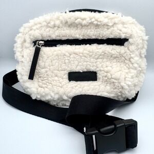 Athleta Excursion Belt Bag Sherpa Fleece Waist Pack Cream White Black Strap 8 in